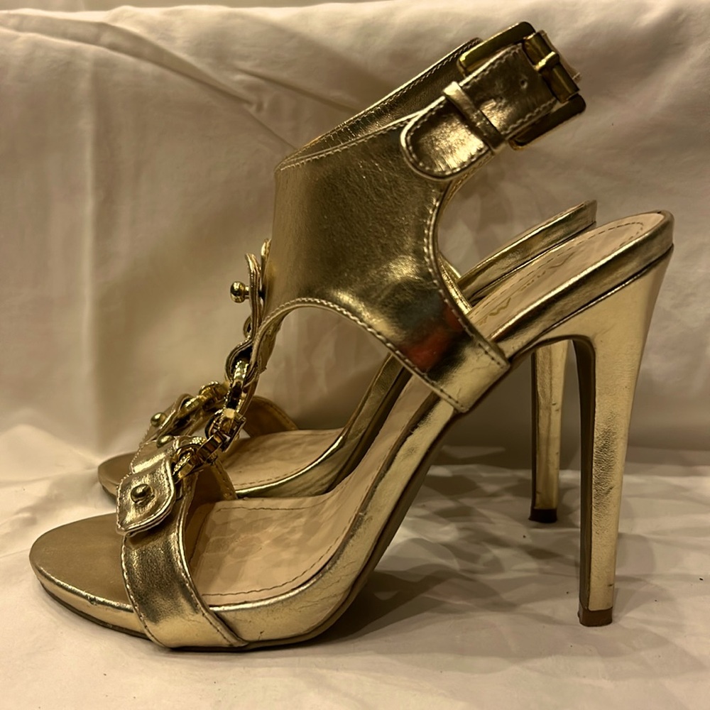 Anne Michelle - Gold Strappy Sandal, Size 7US